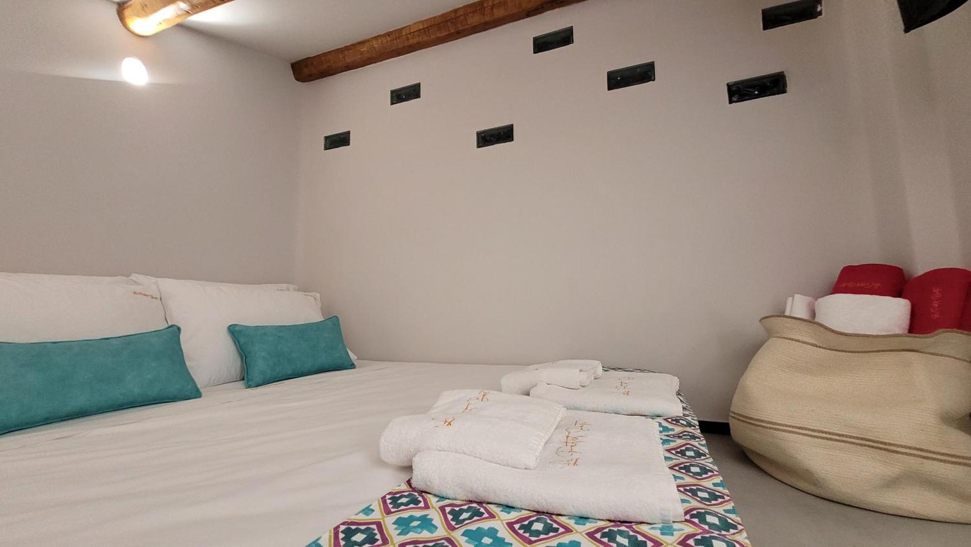 Frida Kahlo - Le Petit Bati Apartment